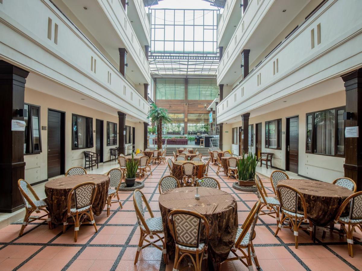 Takashimaya Hotel & Convention Lembang Exterior foto